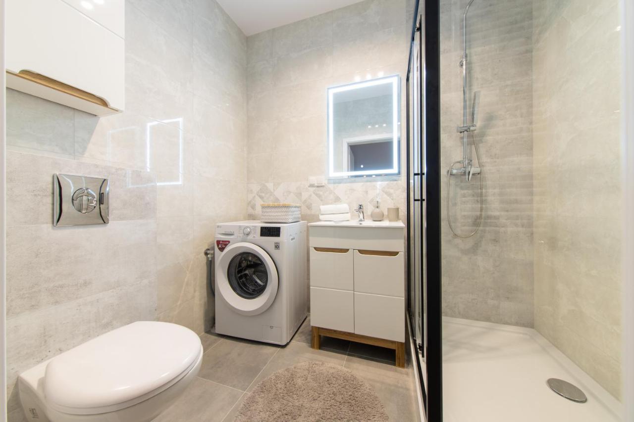 Apartamenty Jurowiecka เบียวิสตอก ภายนอก รูปภาพ